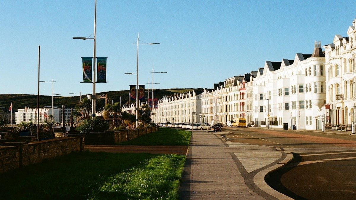 City view near Tasmanian Tertiary Education Technical and Further Education (TasTAFE) Devonport Campus